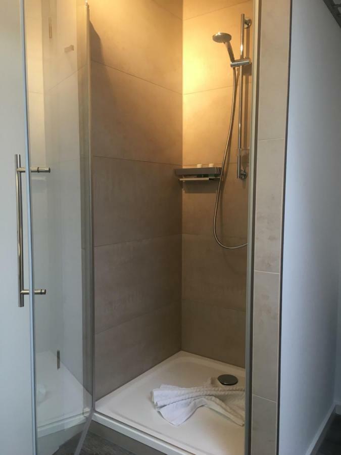 H17 Design-Apartments แอร์ฟวร์ท ภายนอก รูปภาพ